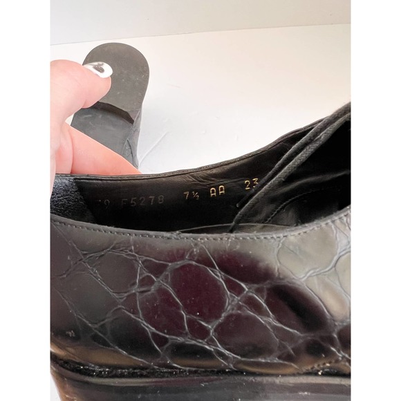 COLE HAAN Women's Black Vtg Croc Embossed Leather Pointed Toe Oxford sz 7.5AA - Picture 6 of 7